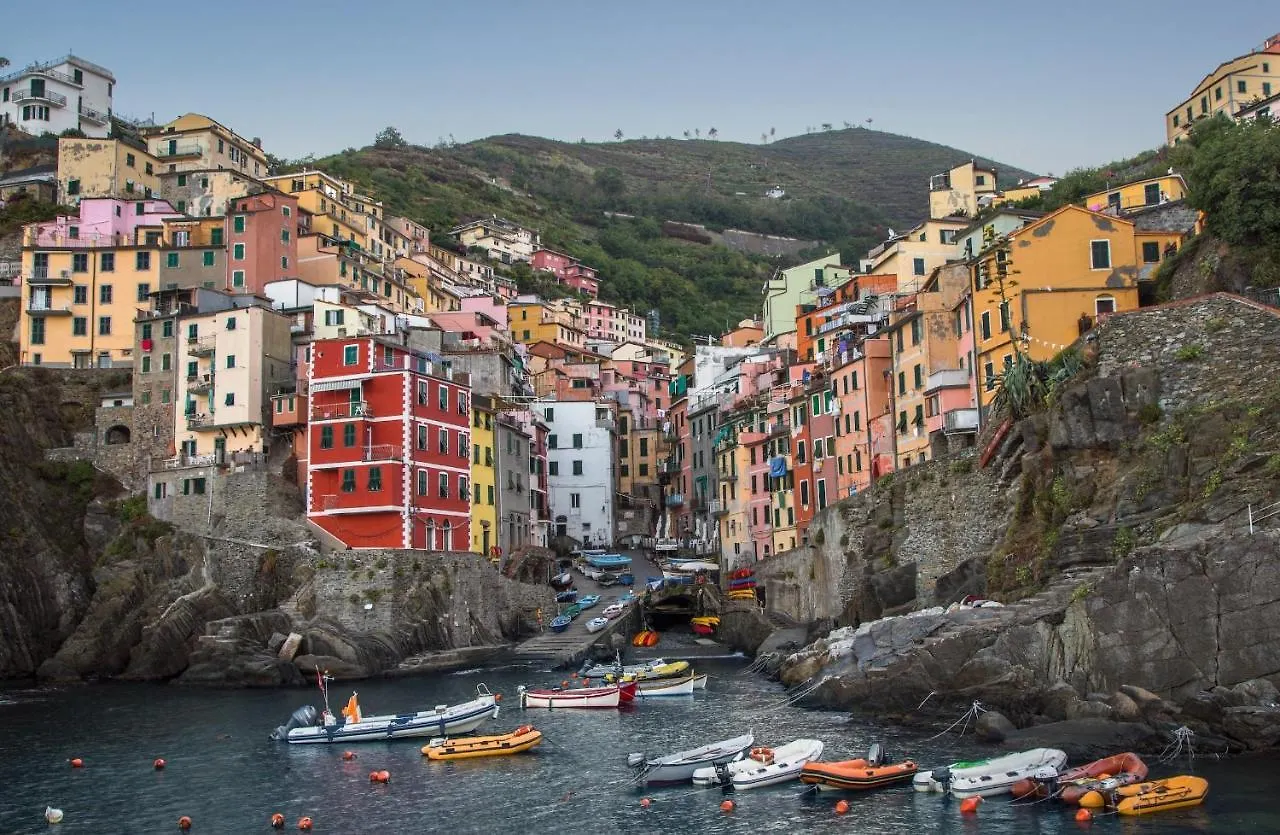 Apartment Cinque Terre & Portofino Lodge-Dependance Bracco Moneglia